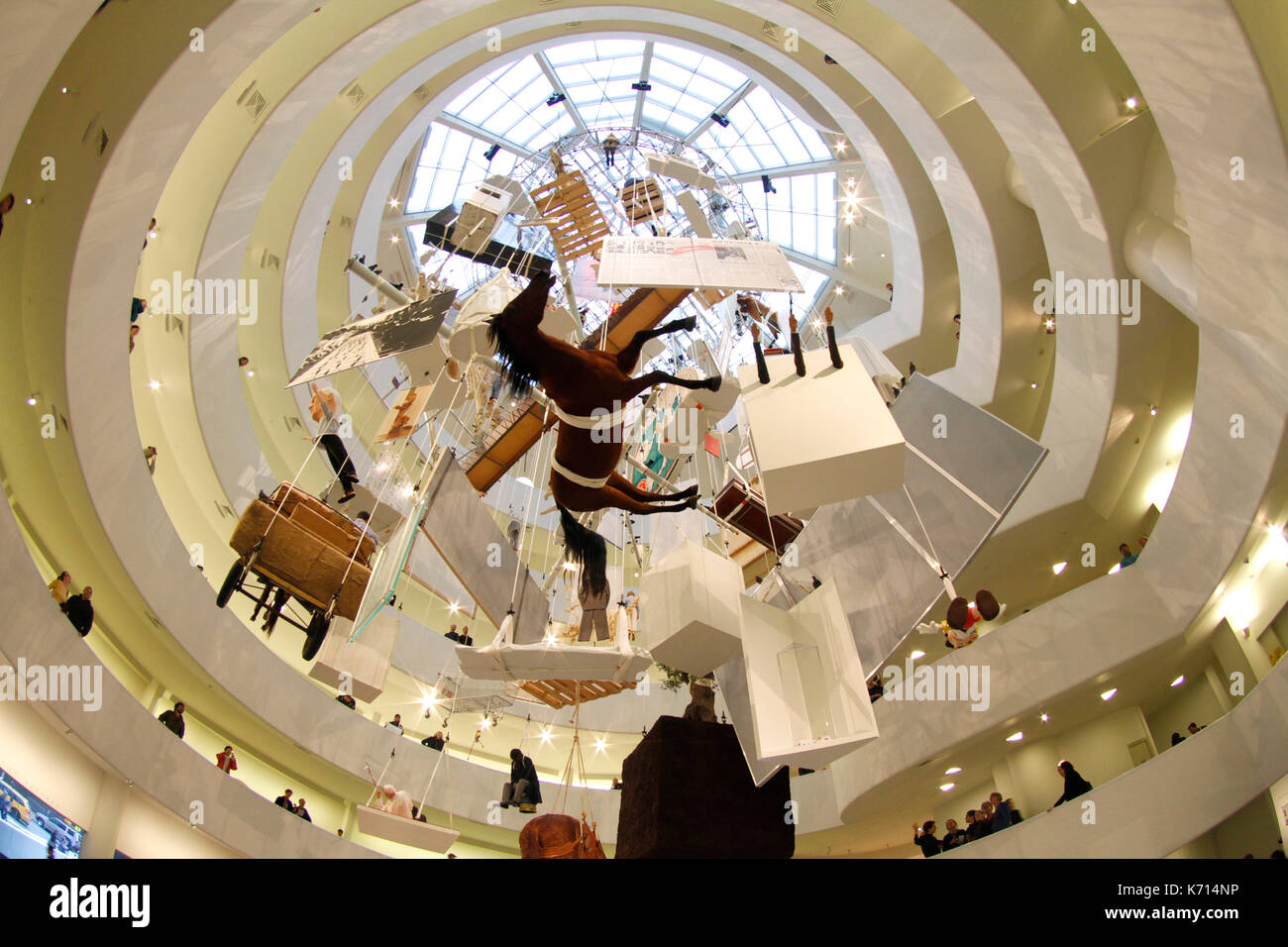 Maurizio Cattelan exposition au Guggenheim Museum de New York Banque D'Images