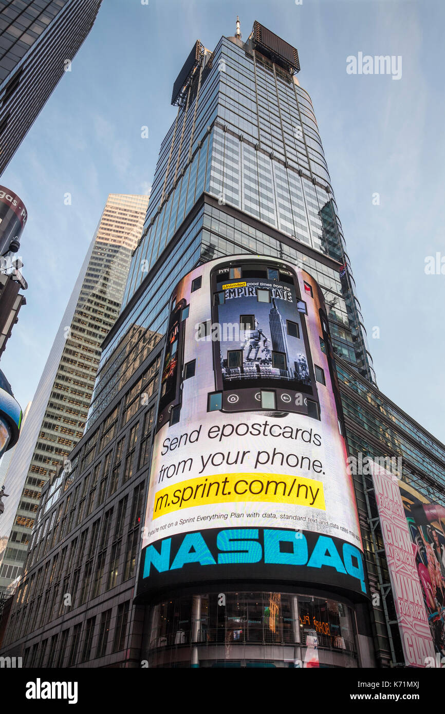 Bâtiment nasdaq marketsite à Times Square à Manhattan, New York. Banque D'Images