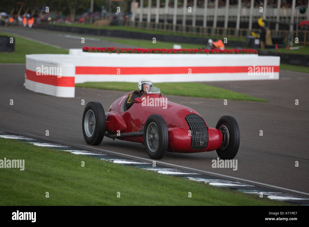 Goodwood Revival 2017, réunion de courses de Goodwood, organisé par le club de course automobile britannique, Chichester, West Sussex, England, UK Banque D'Images