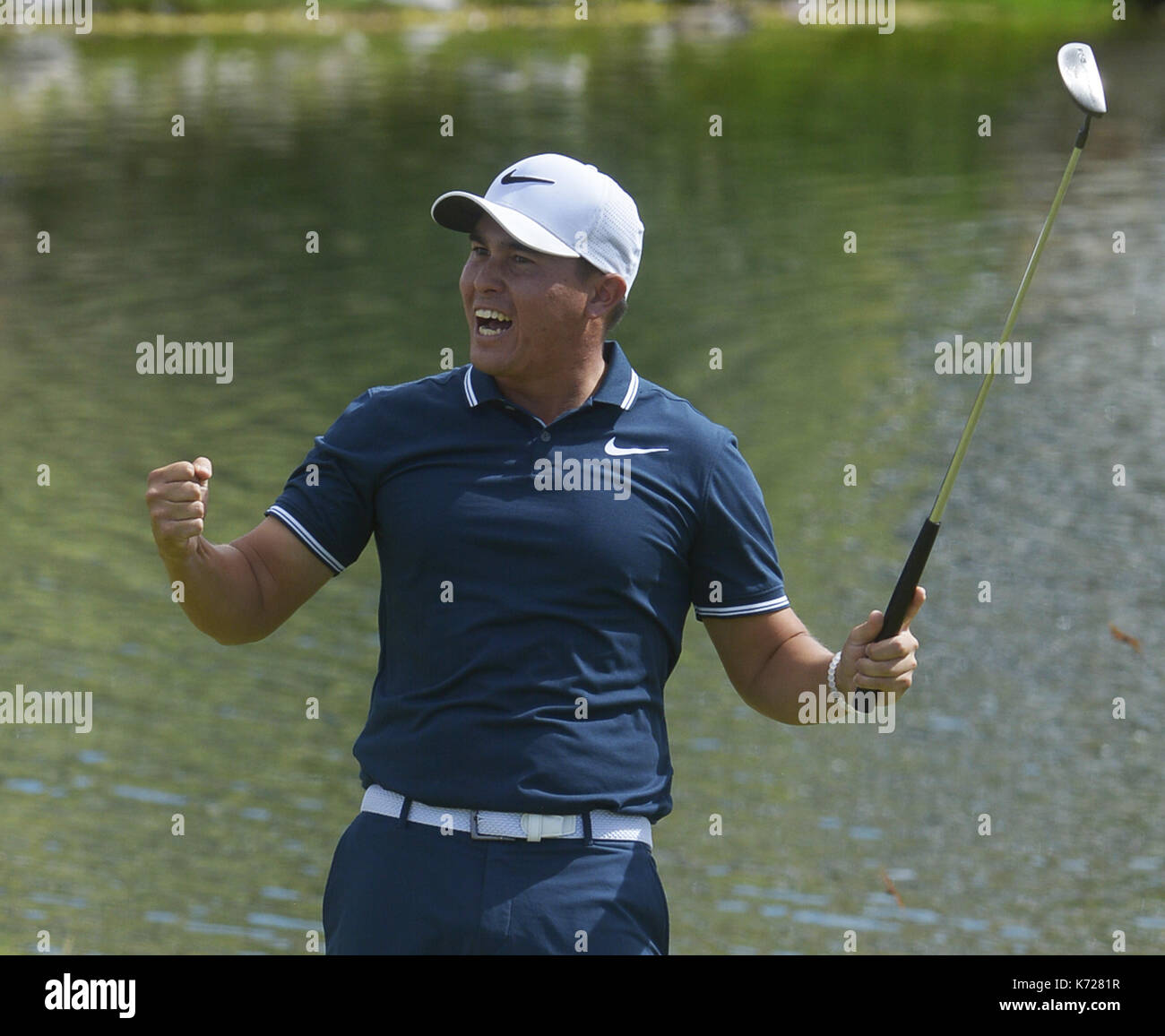 Usa. 14Th Sep 2017. SPORTS -- Tyler Torano de Chula Vista, Californie célèbre un birdie putt de 30 pieds au 18e trou pour gagner le Nouveau Mexique Open tournoi de golf au Golf de Sandia le Jeudi, Septembre 14, 2017. Credit : Greg Sorber/Albuquerque Journal/ZUMA/Alamy Fil Live News Banque D'Images