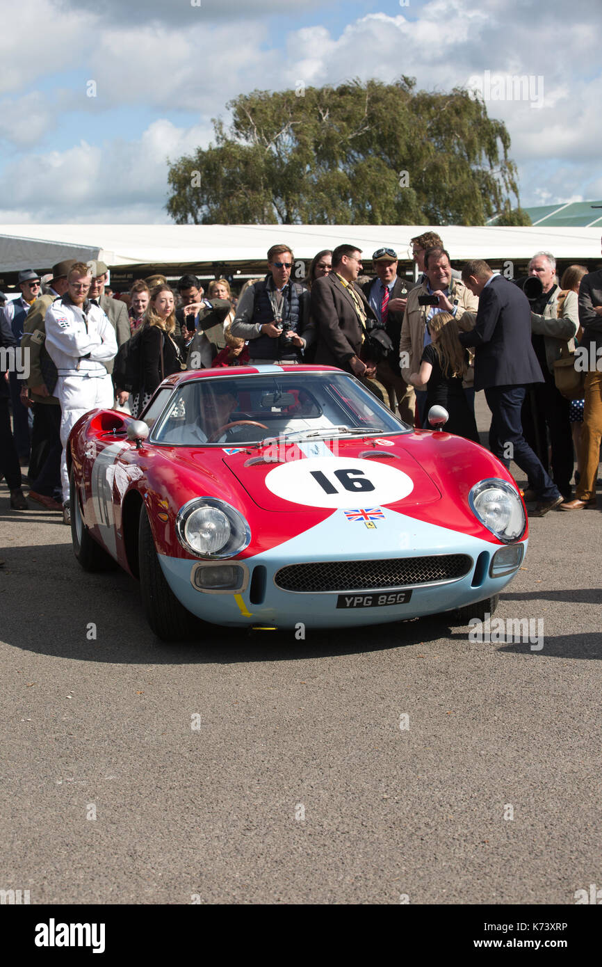 Goodwood Revival 2017, réunion de courses de Goodwood, organisé par le club de course automobile britannique, Chichester, West Sussex, England, UK Banque D'Images