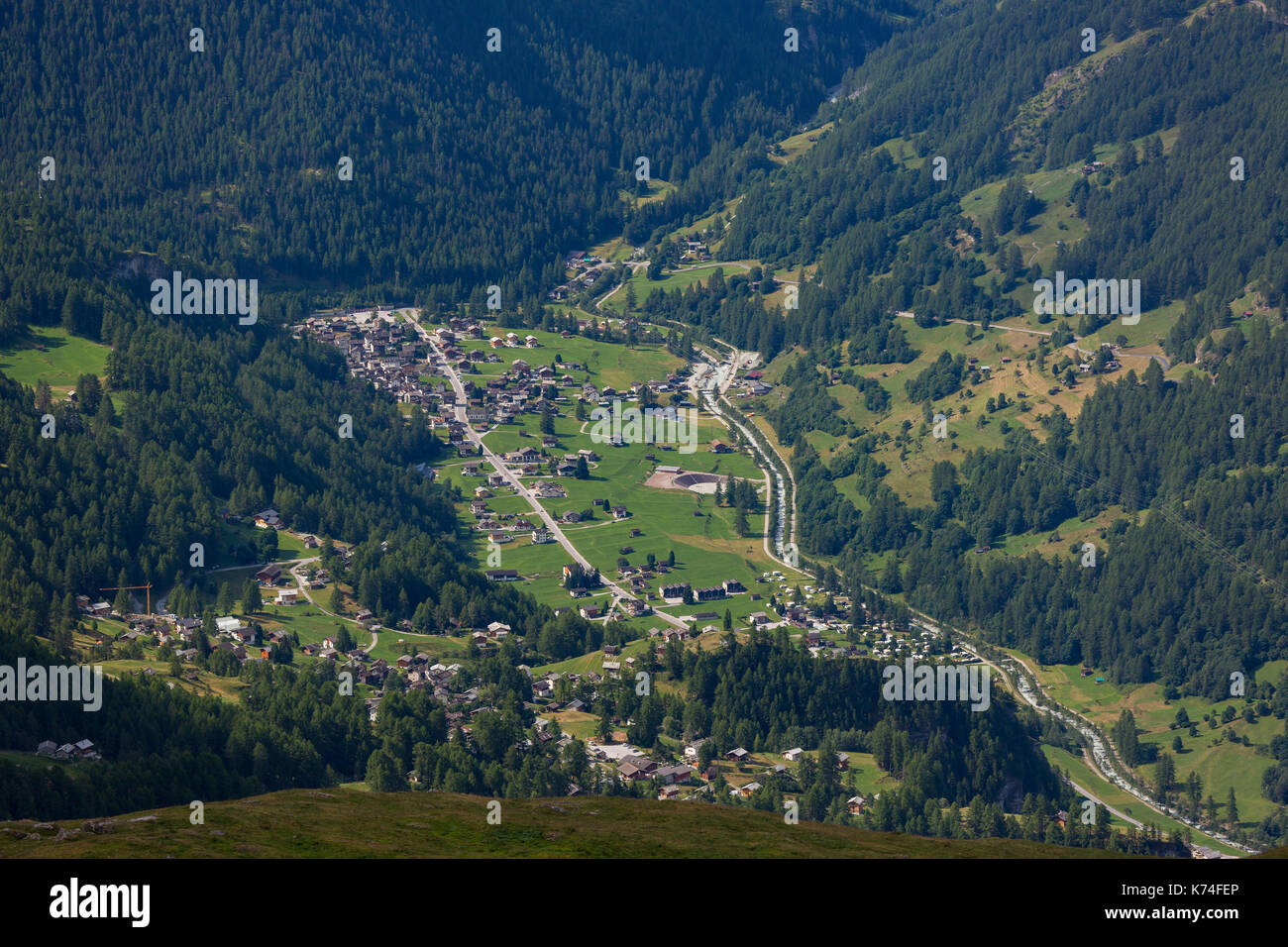 La sauge, Suisse - paysage au-dessus du village de la sauge, sur le sentier de randonnée de la haute route, canton du Valais. Banque D'Images