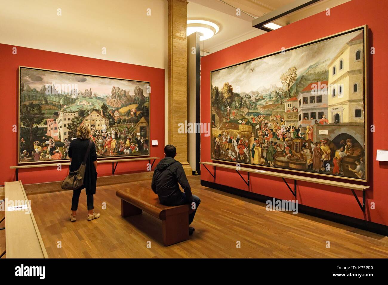 Allemagne, Berlin, quartier de Berlin-Mitte, Unter den Linden, MusŽe historique allemand (Deutsches Historisches Museum, DHM) crŽŽ en 1987 ˆ Berlin-Ouest dans un ancien arsenal militaire de l'armŽe pétrusse du tout dŽbut du XVIIIme sicle, Les Images mensuelles d'Augsbourg : l'automne/Allemagne, Berlin, Berlin, Unter den Linden, le Musée historique allemand (Deutsches Historisches Museum, DHM), créé à Berlin Ouest en 1987 dans un ancien Arsenal Prussien du début du 18e siècle, Augsbourg Travaux du mois : Automne Banque D'Images