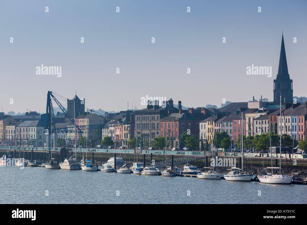 L'Irlande, le comté de Waterford, Waterford City, Skyline, matin Banque D'Images