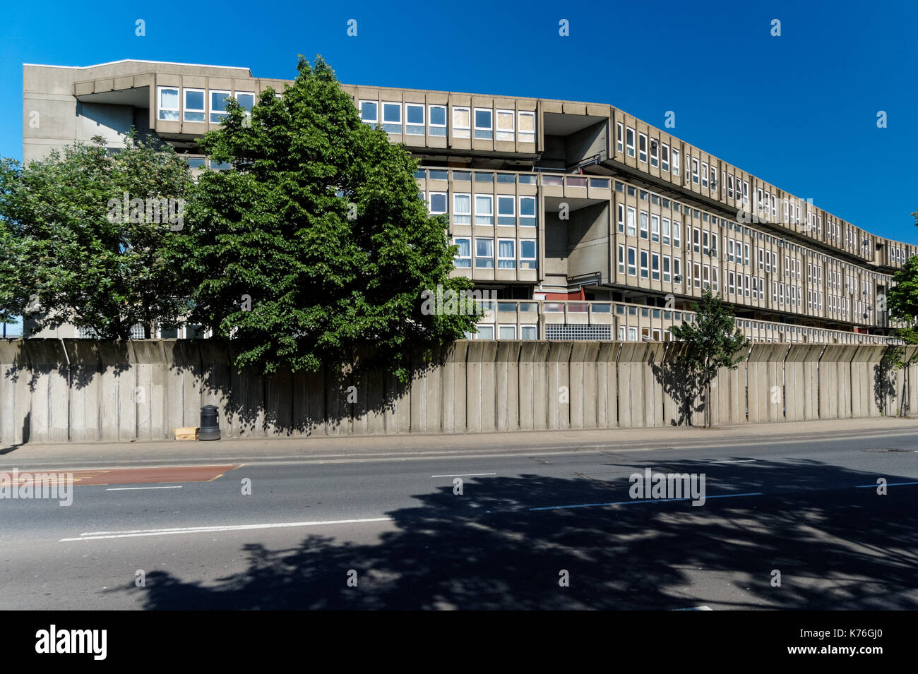 Robin Hood Gardens, propriété de Poplar, construite en 1972, démolie en 2017-2019, Londres, Angleterre, Royaume-Uni Banque D'Images