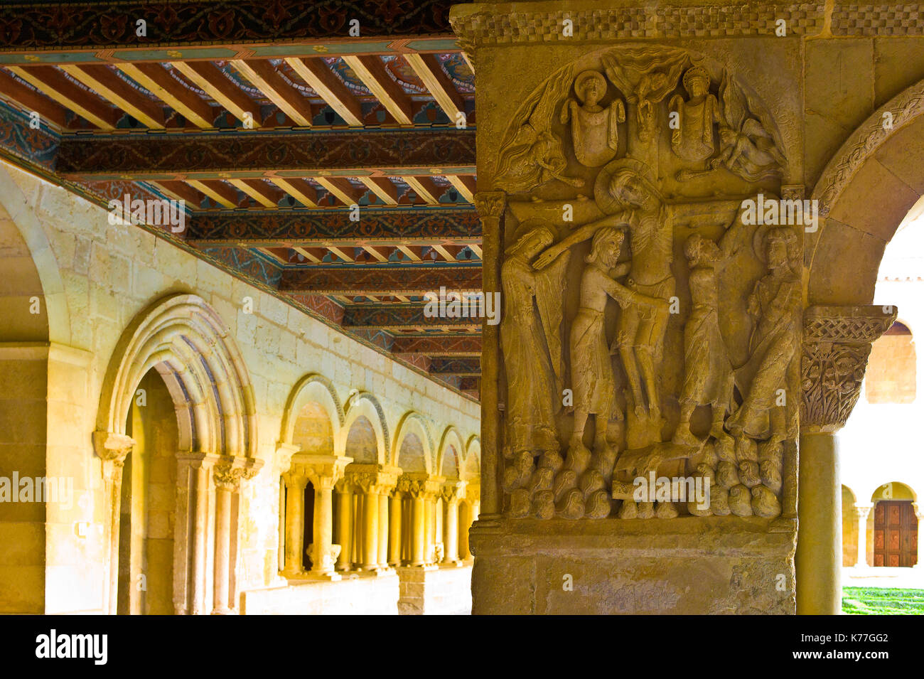Allégement de l'art roman du christ. Descente de la croix. (Xii siècle). Le cloître de Santo Domingo de Silos monastery. Santo Domingo de Silos abbaye (sp Banque D'Images
