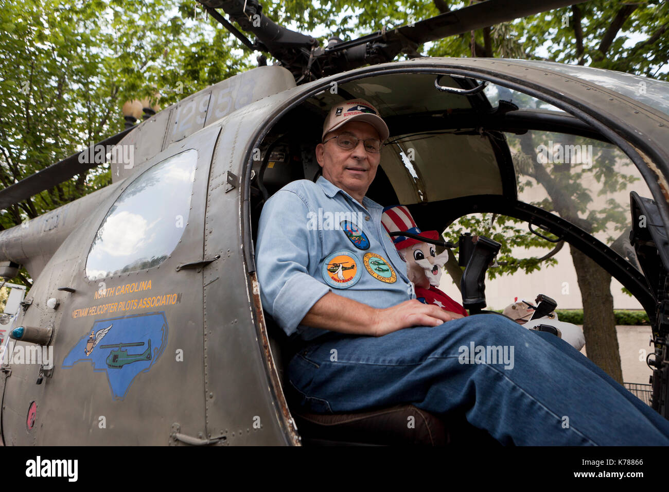 North Carolina Helicopter Pilots Association (NCVHPA) participant au National Memorial Day Parade - Washington, DC USA Banque D'Images