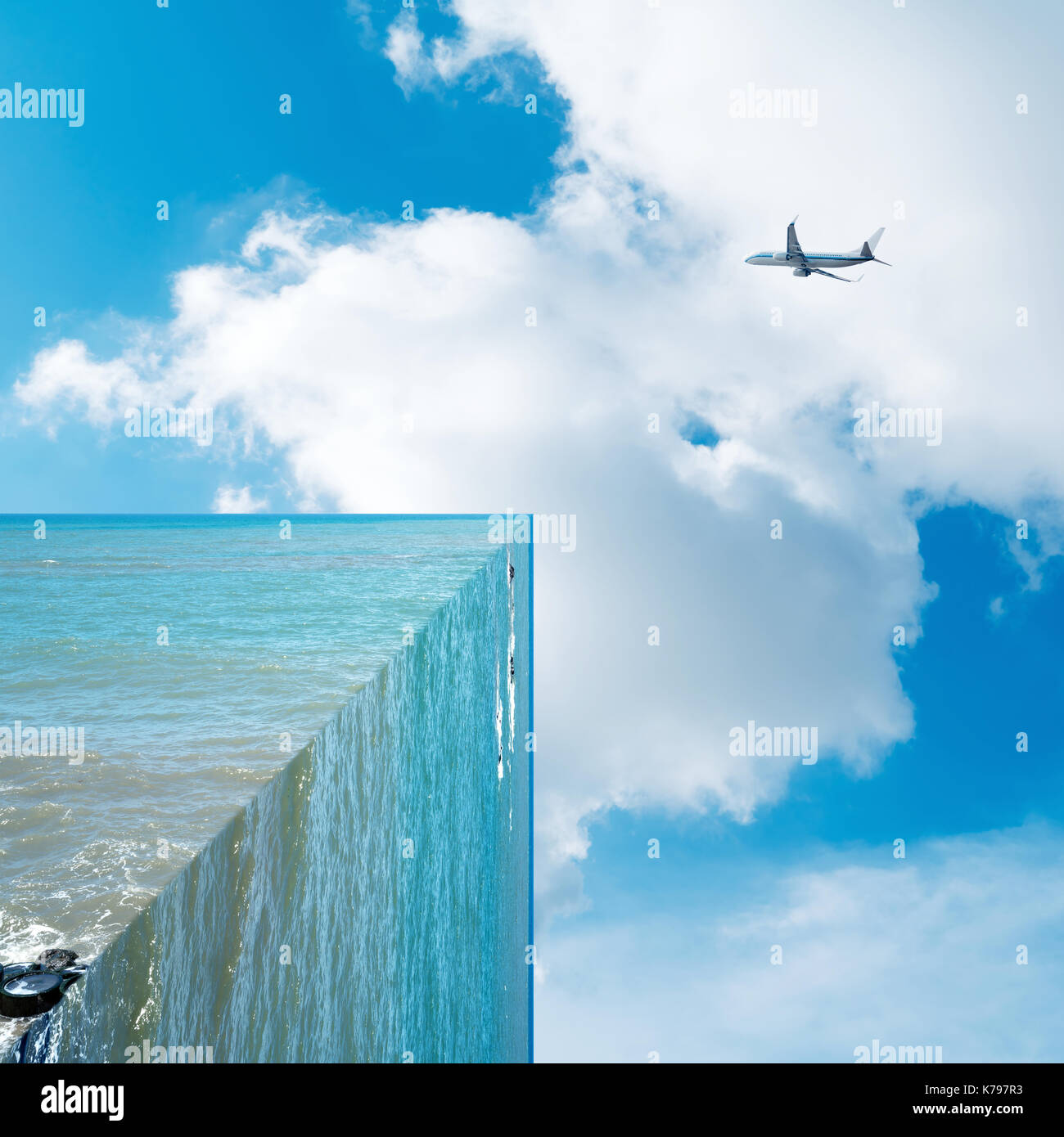 Angle de 90° de la mer et le ciel dans l'avion, en trois dimensions Imaginaire Paysage, exagéré la créativité. Banque D'Images