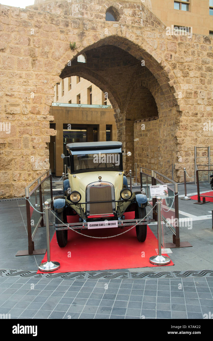 Beyrouth, Liban. 15 sep, 2017. 1926 Chevrolet 2 portes à l'affiche au salon de voitures à Beyrouth souks, Beyrouth Liban crédit : mohamad itani/Alamy live news Banque D'Images
