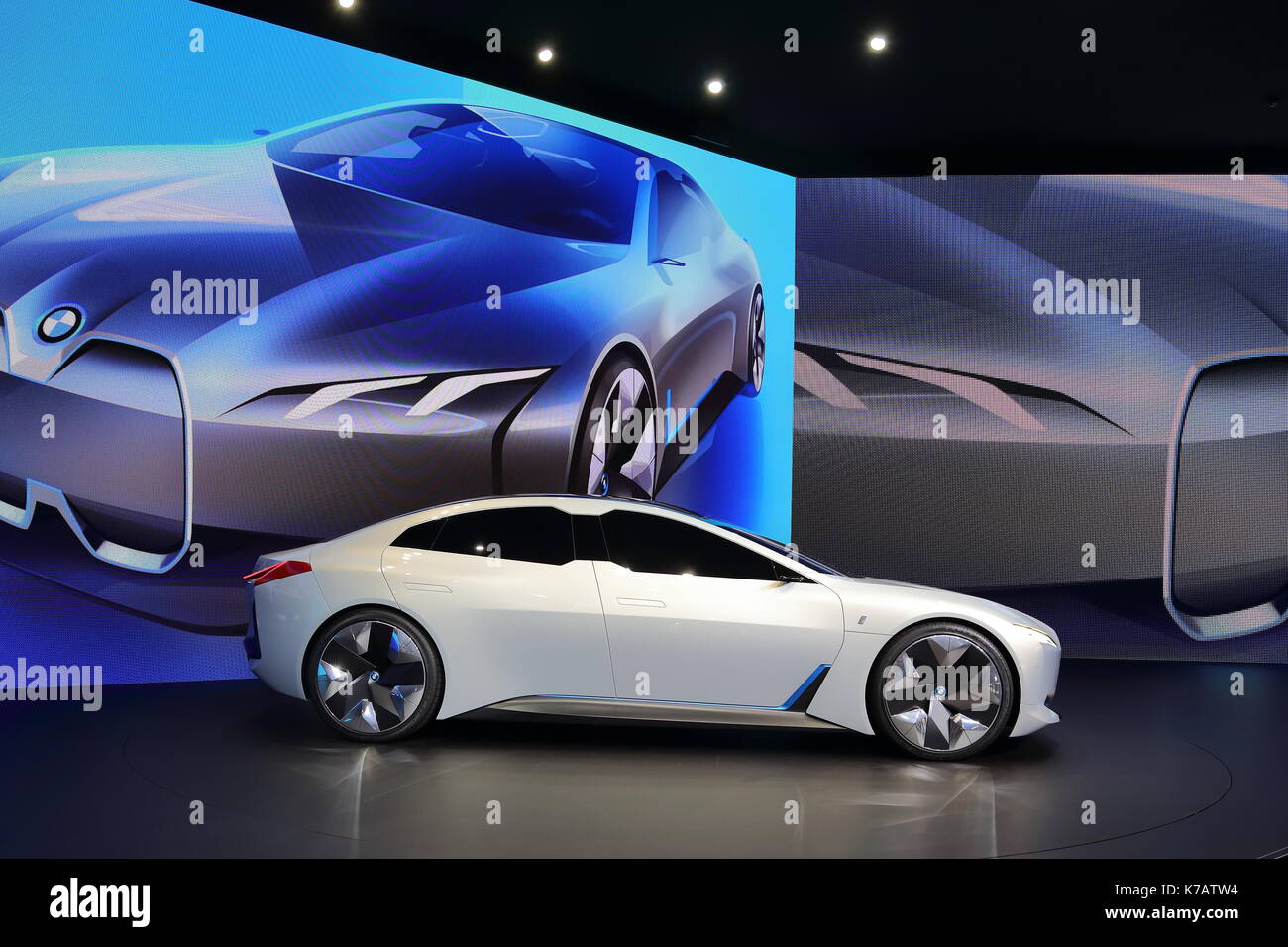 Francfort, Allemagne. Sep 15, 2017. d'automobiles du monde entier présentent leurs derniers modèles et concept cars lors de l'iaa exhibiton. Location de voitures électriques et hybrides ont été au centre de l'attention. crédit : Uwe deffner/Alamy live news Banque D'Images