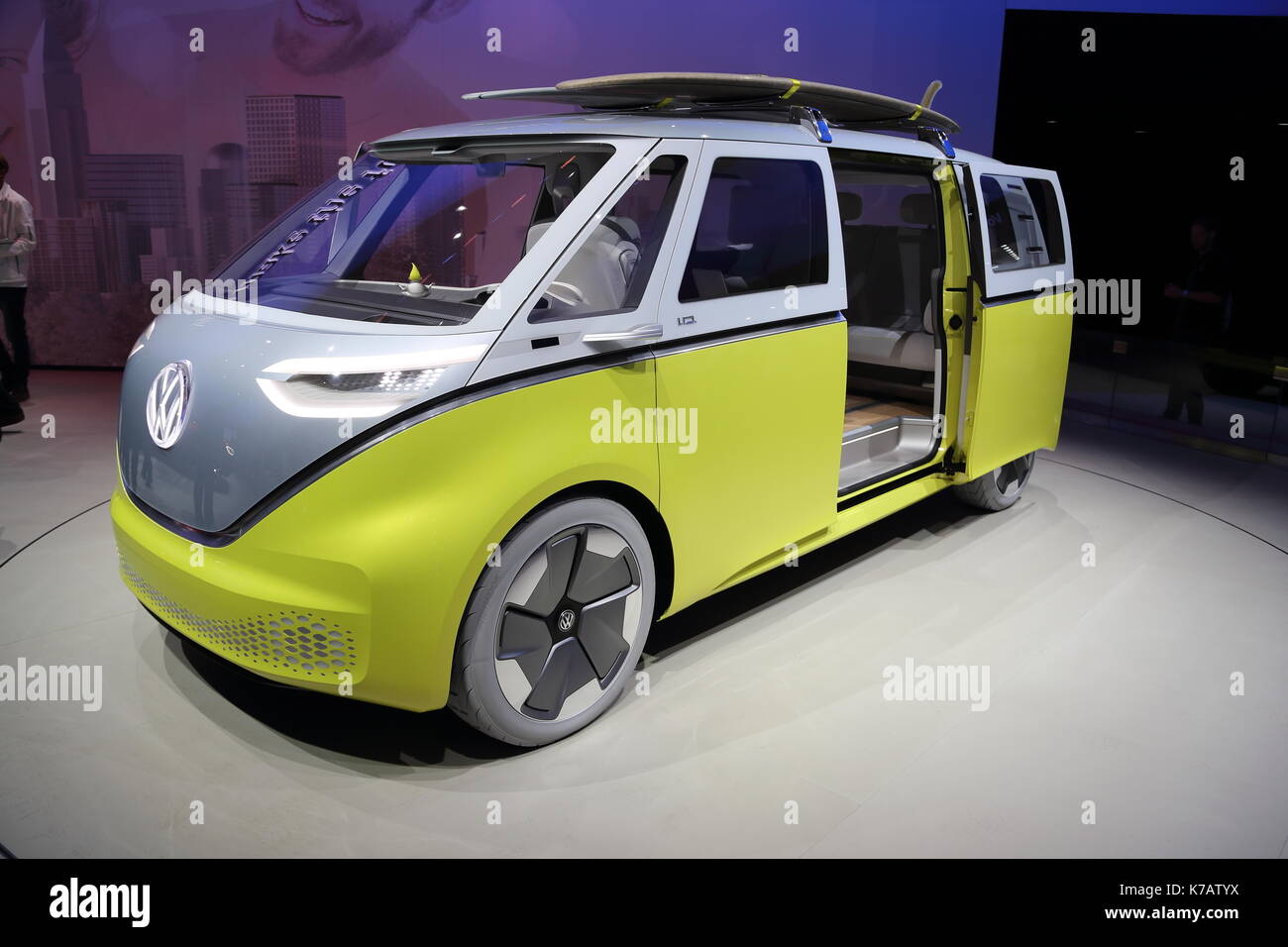 Francfort, Allemagne. Sep 15, 2017. d'automobiles du monde entier présentent leurs derniers modèles et concept cars lors de l'iaa exhibiton. Location de voitures électriques et hybrides ont été au centre de l'attention. crédit : Uwe deffner/Alamy live news Banque D'Images