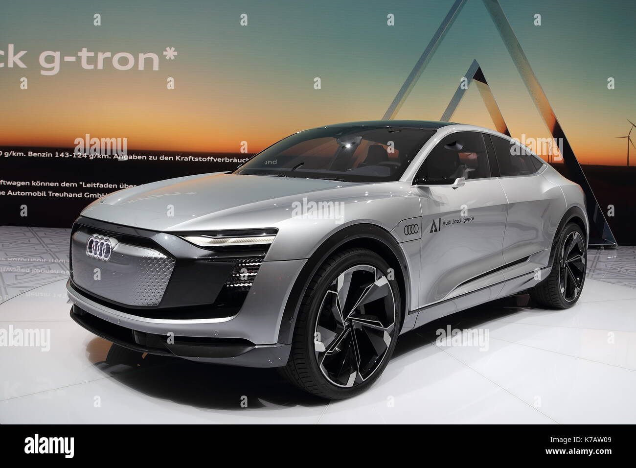 Francfort, Allemagne. Sep 15, 2017. d'automobiles du monde entier présentent leurs derniers modèles et concept cars lors de l'iaa exhibiton. Location de voitures électriques et hybrides ont été au centre de l'attention. crédit : Uwe deffner/Alamy live news Banque D'Images