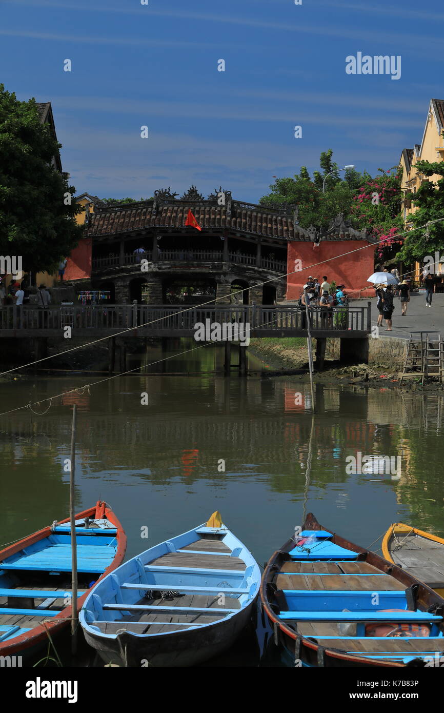 Bateaux sur la rivière thu bon à Hoi An, Vietnam Banque D'Images