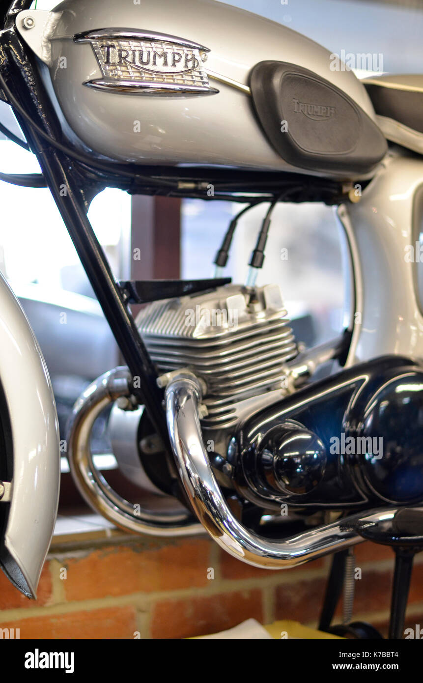 Triumph 200cc 2-temps moto prototype à deux cylindres Banque D'Images