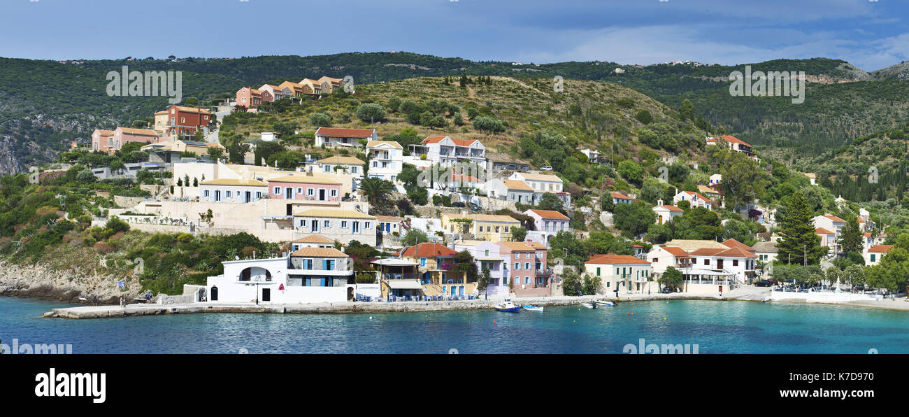 Le magnifique village d'Assos Kefalonian Banque D'Images