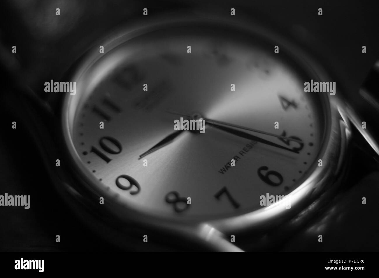 Regarder monochrome Banque D'Images