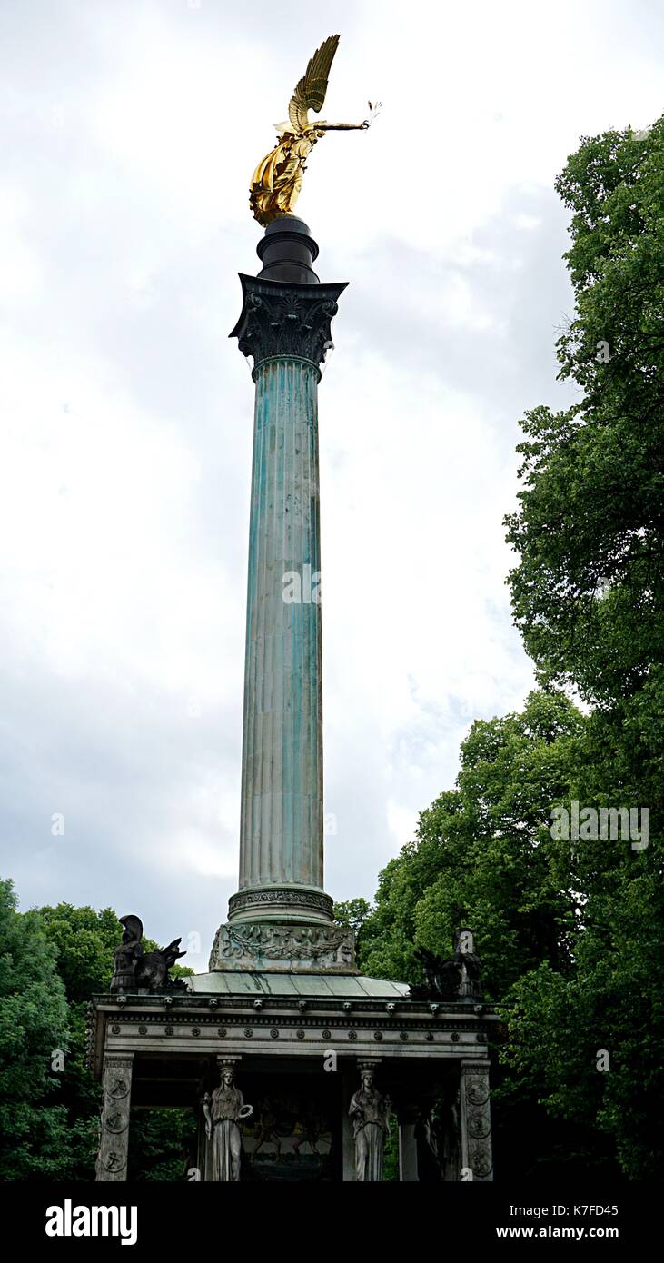 Le Monument de l'Ange de la paix ou Friedensengel (allemand) à Bogenhausen, Munich, Allemagne Banque D'Images