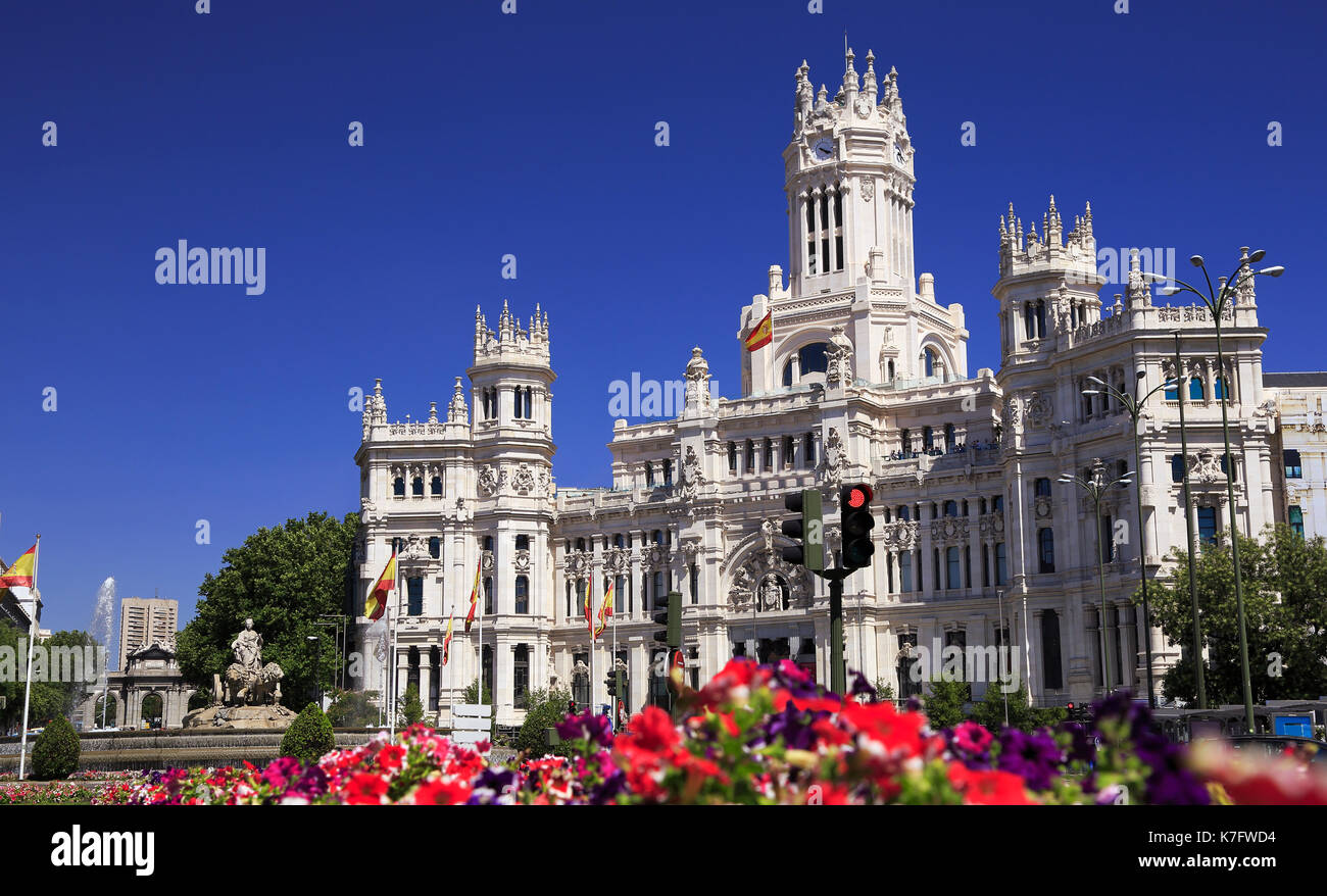 La cybèle palace (hôtel de ville), et la fontaine à Madrid, Espagne Banque D'Images