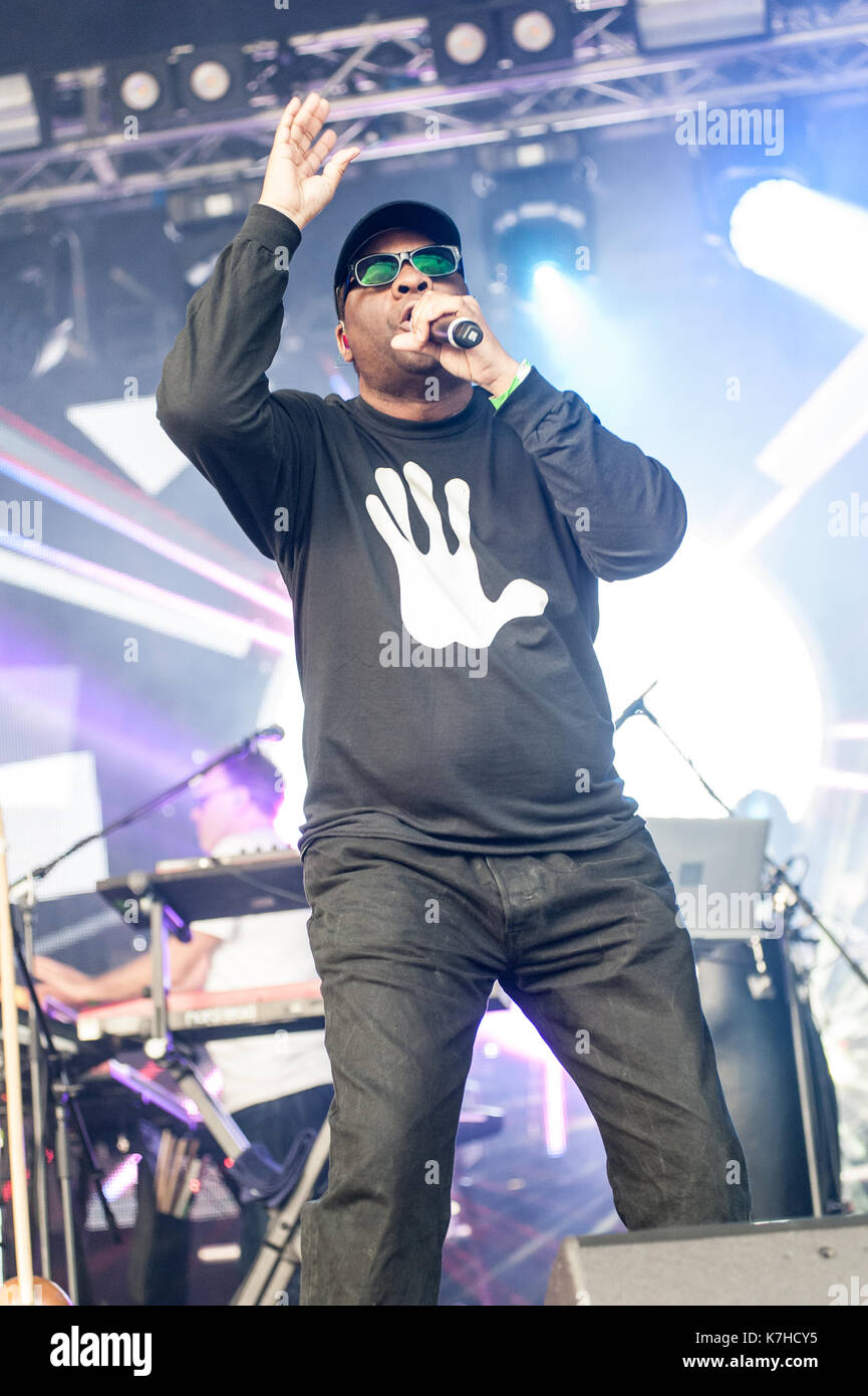 Birmingham, UK. 15 Sep, 2017. Leftfield lire la première nuit de au-delà de la voie ferrée à Digbeth, Birmingham le 15 septembre 2017. Credit : Ken Harrison/Alamy Live News Banque D'Images