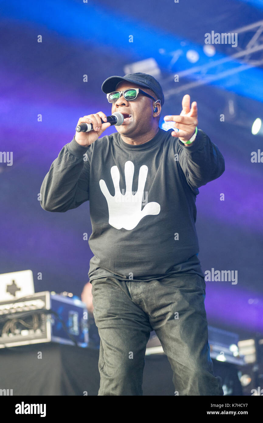 Birmingham, UK. 15 Sep, 2017. Leftfield lire la première nuit de au-delà de la voie ferrée à Digbeth, Birmingham le 15 septembre 2017. Credit : Ken Harrison/Alamy Live News Banque D'Images