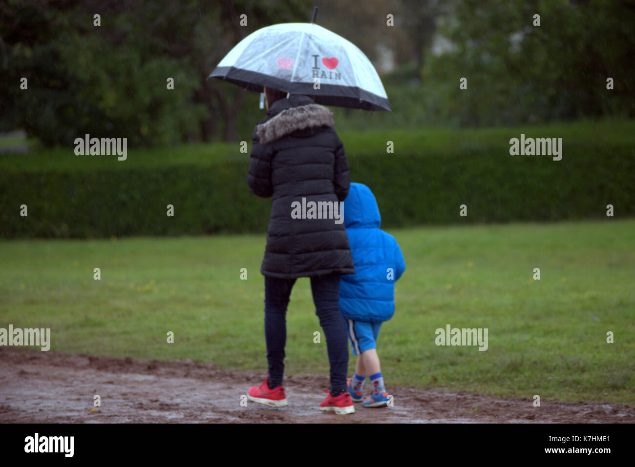 Glasgow, Ecosse, Royaume-Uni. 16 septembre. knightswood park fun day a été plu sur la population, s'est battu dans le mauvais temps .credit gerard ferry/Alamy news Banque D'Images