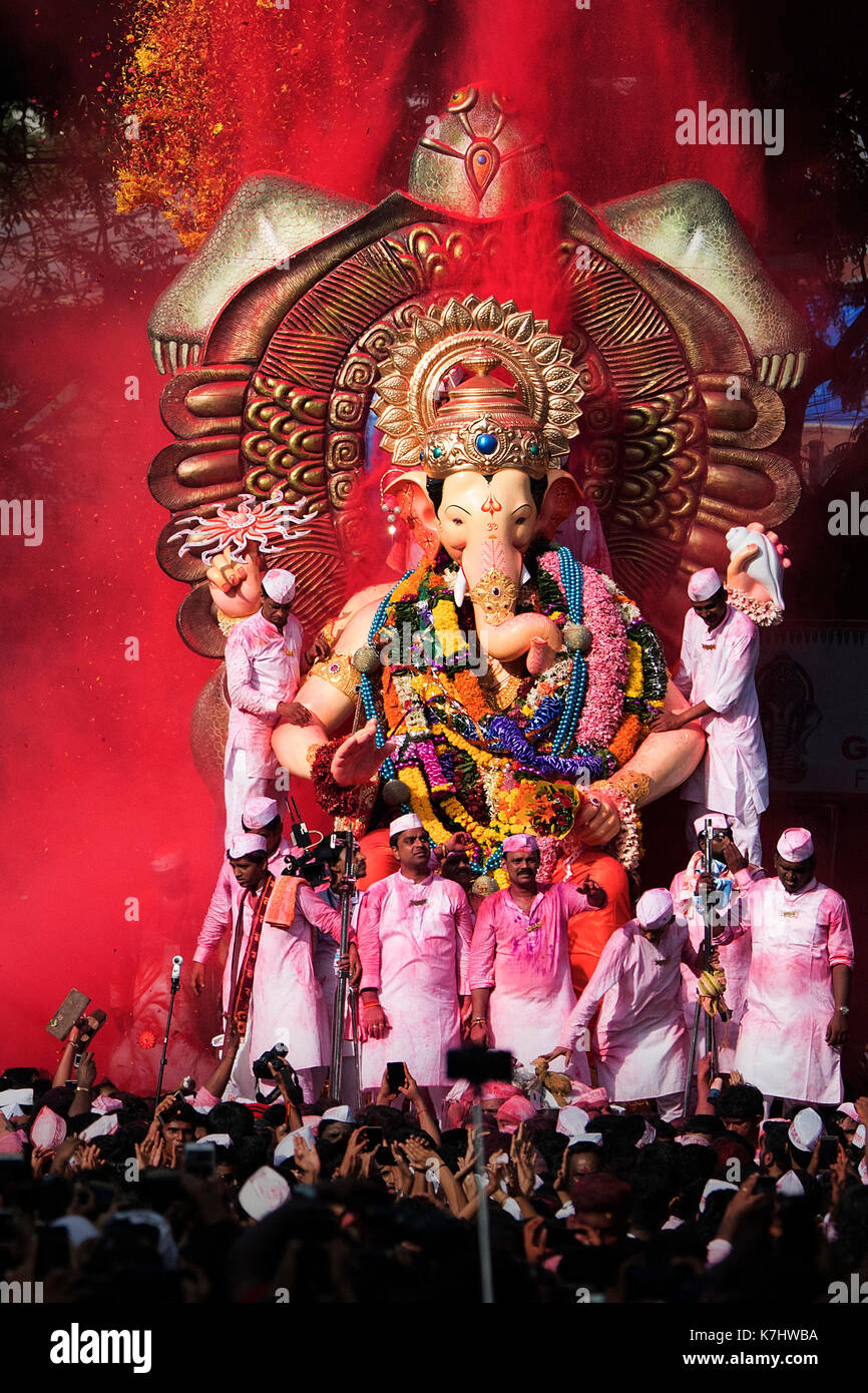 Lalbaug cha raja Banque de photographies et d’images à haute résolution ...