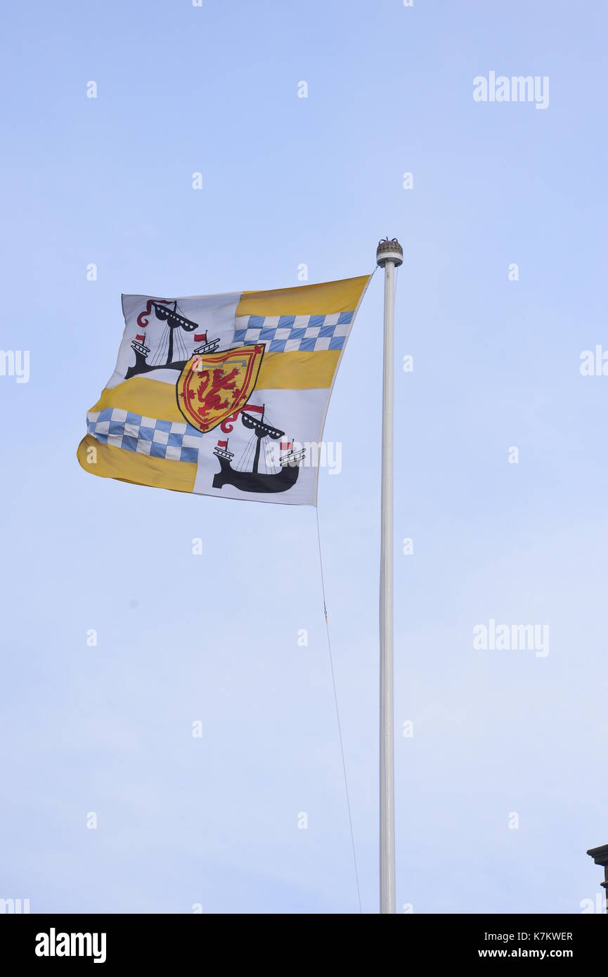 Le prince Charles et le prince William assister à un aperçu du rendement de tatouage à Holyrood Palace comprend : royal standard d'un drapeau où : Édinbourg, Royaume-Uni Quand : 16 août 2017 : crédit d'Euan cherry/wenn.com Banque D'Images