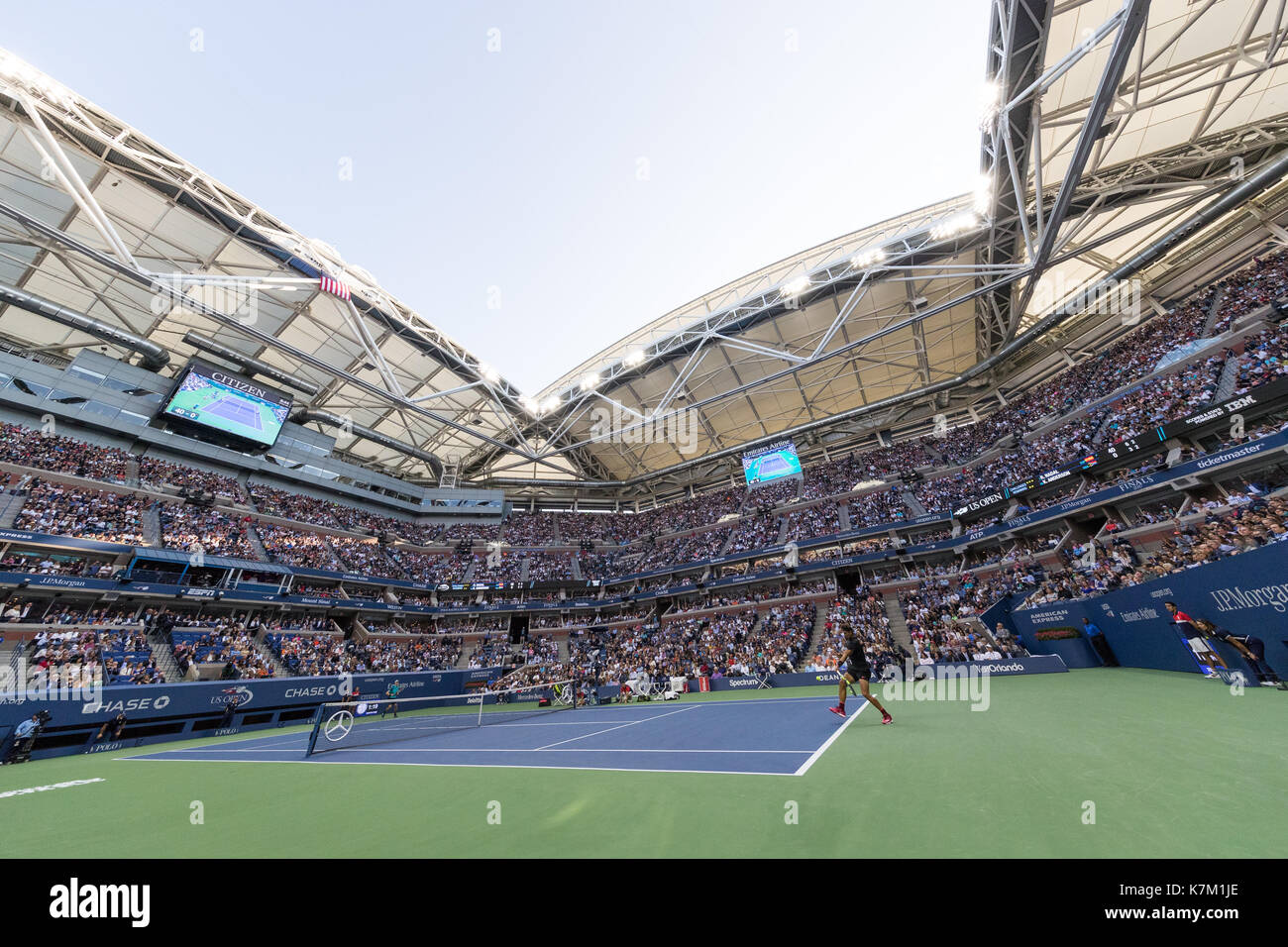 Rafael Nadal (esp) et Kevin Anderson (rsa)jouant dans la finale du tournoi à l'US Open Tennis Championships 2017 Banque D'Images Rafael Nadal (esp) et Kevin Anderson (rsa)jouant dans la finale du tournoi à l'US Open Tennis Championships 2017 Banque D'Images