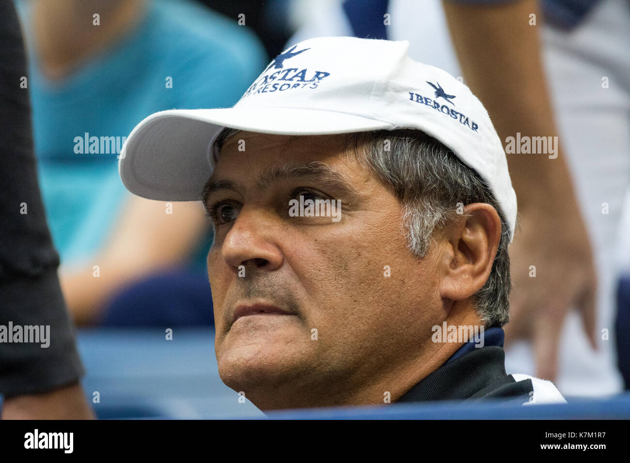 Toni Nadal est l'oncle et entraîneur du joueur de tennis Rafael Nadal (esp) vainqueur du simple messieurs finale à l'US Open Tennis Championships 2017 Banque D'Images