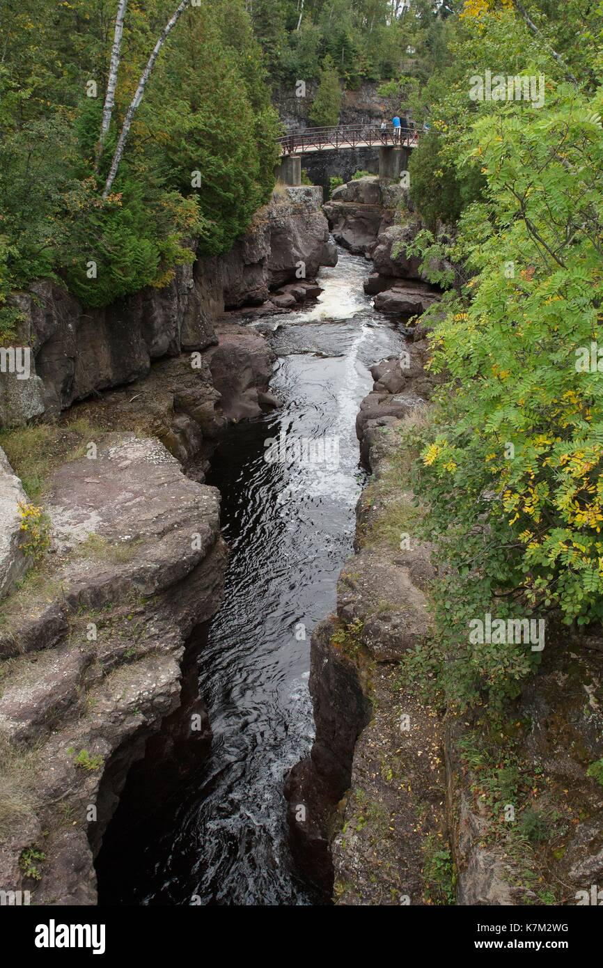 La Temperance River Gorge, près de Schroeder, Minnesota, USA. Banque D'Images