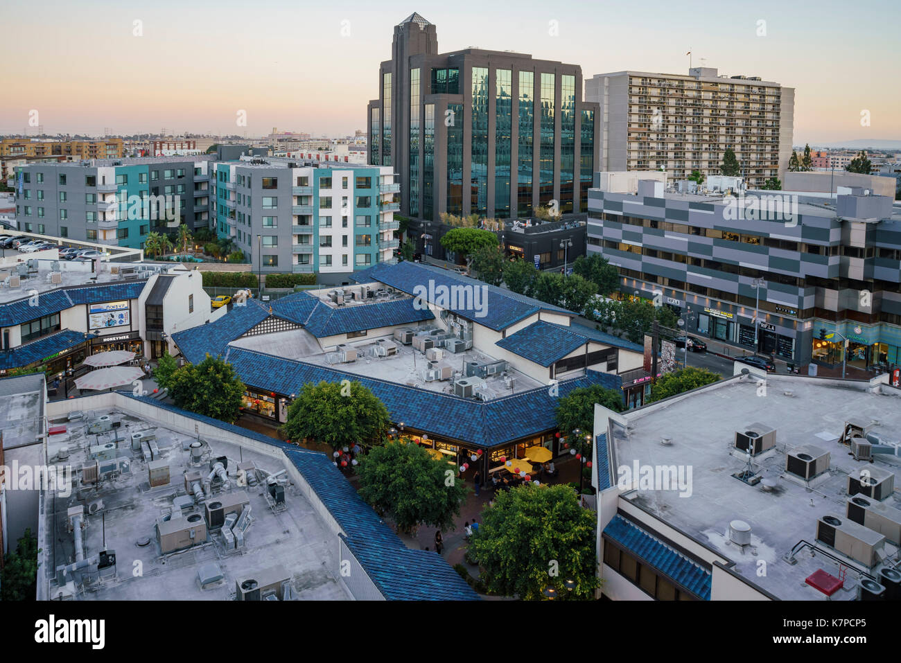 Los Angeles , jun 15 : coucher du soleil Vue aérienne de Little Tokyo le 15 juin 2017 à Los Angeles, Californie Banque D'Images