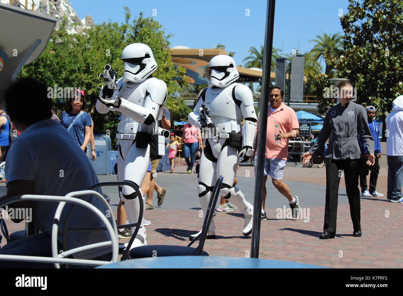 Les gardes impériaux à Disneyland. Banque D'Images