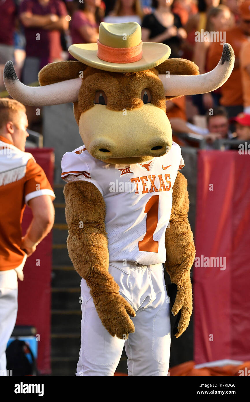 Los Angeles, CA, USA. 4 janvier, 2016. Texas longhorns Mascot durant la première moitié de la NCAA Football match entre l'USC Trojans et le Texas longhorns au Coliseum de Los Angeles, Californie.Mandatory Crédit photo : Louis Lopez/CSM/Alamy Live News Banque D'Images