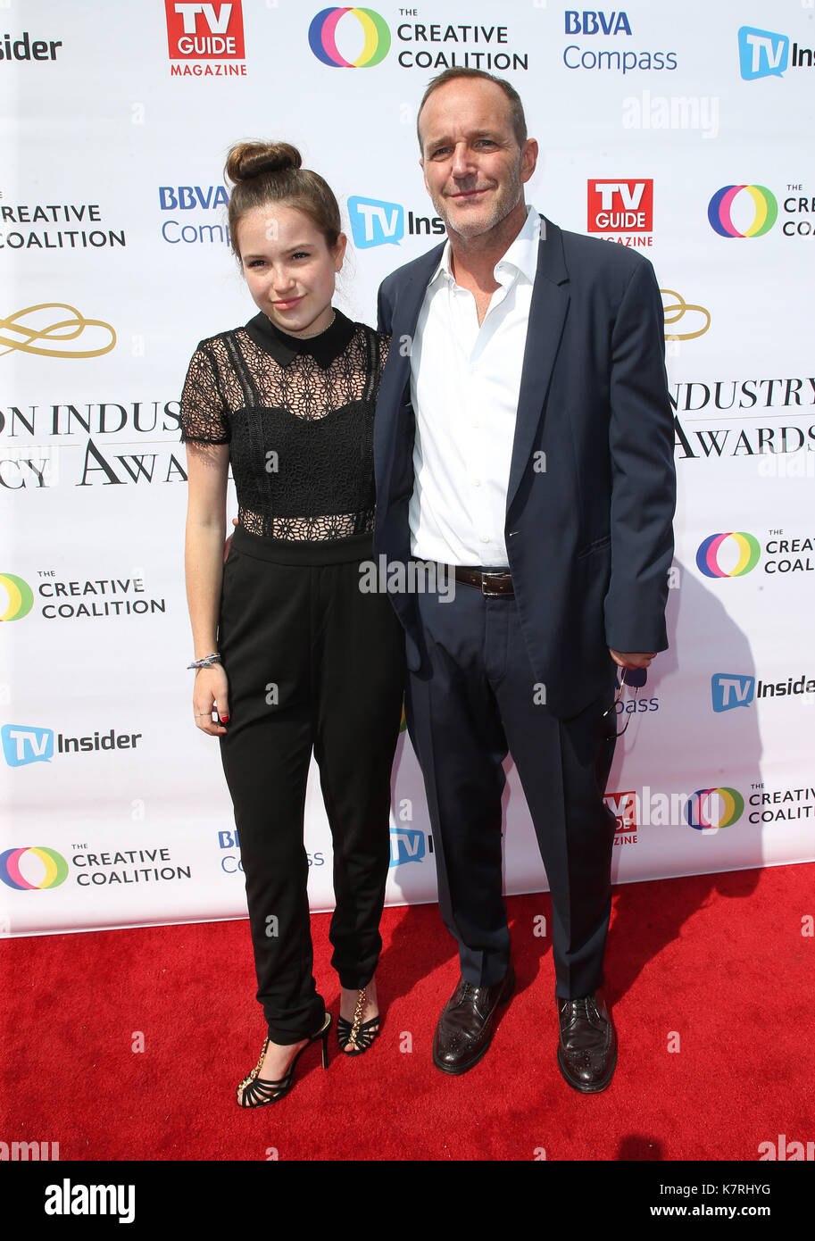 Hollywood, Ca. 16 septembre 2017. Clark Gregg, Stella Gregg, aux prix de défense de l'industrie de la télévision à TAO le 16 septembre 2017 à Los Angeles, en Californie. Crédit: Faye Sadou/Media Punch/Alay Live News Banque D'Images