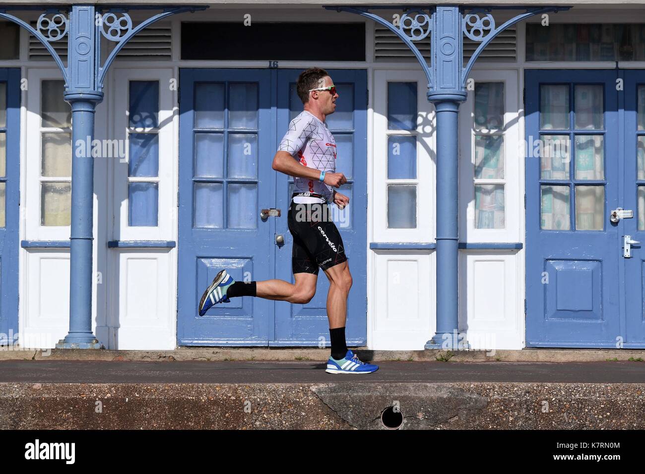 Weymouth, Dorset, UK. 17 septembre, 2017. Ironman 70.3.vainqueur de men's pro race james cunnama finnbarr crédit : webster/Alamy live news Banque D'Images