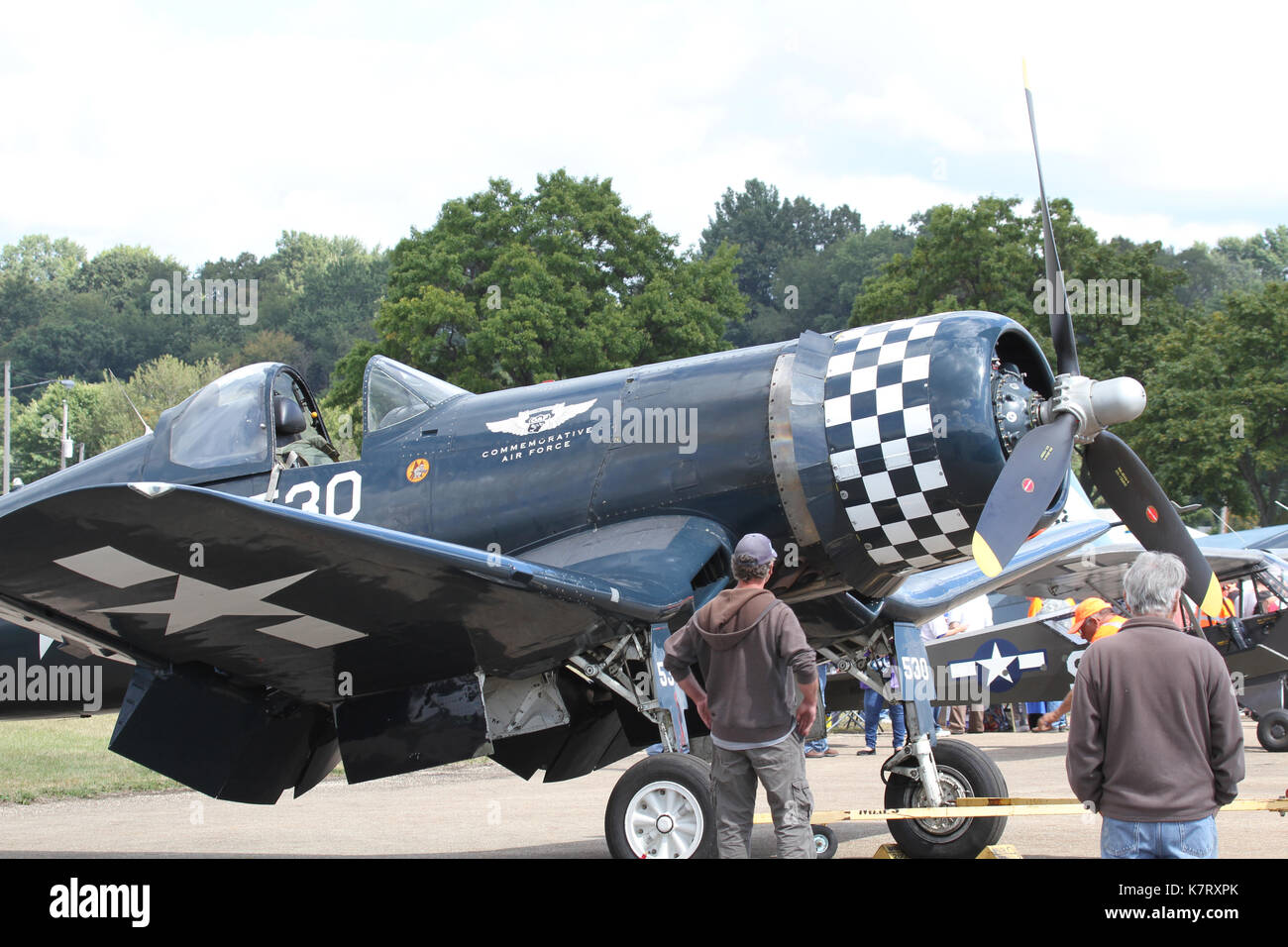 Akron, USA - 9 septembre : goodyear fg-1d corsair à props et pistons airshow en cours à l'Akron Fulton international airport Banque D'Images
