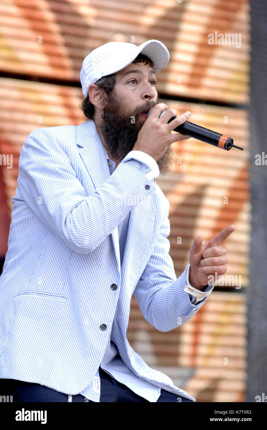 Matisyahu se présente en direct lors de Farm Aid 2007 à Randall's Island à New York le 9 septembre 2007. © David Atlas / MediaPunch Banque D'Images