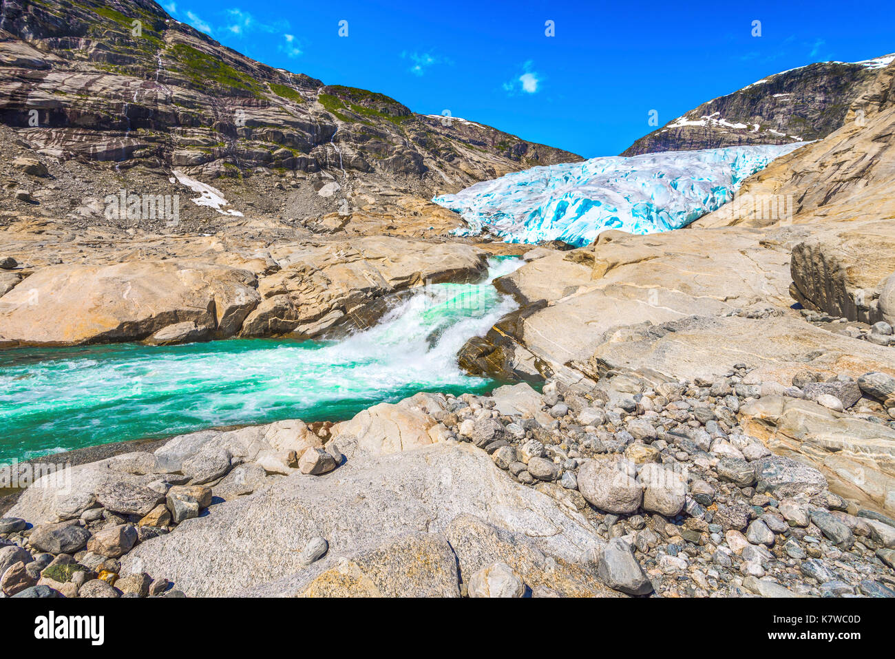 Nigardsbreen et l'eau courante, de la direction générale de la glacier Jostedalsbreen, le Parc National de Jostedalsbreen, Norvège, Scandinavie Banque D'Images
