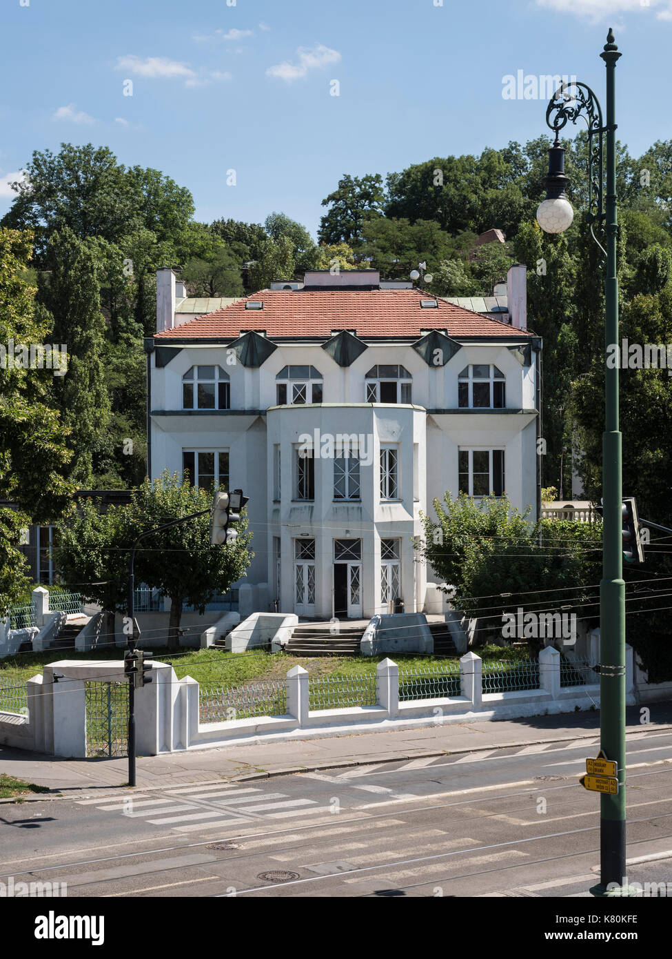 Prague. République tchèque. Villa, maison Kovařovic cubiste dans Libušina 49/3, Vyšehrad, conçu par l'architecte tchèque Josef Chochol (1880-1956), 1912-1913. Banque D'Images