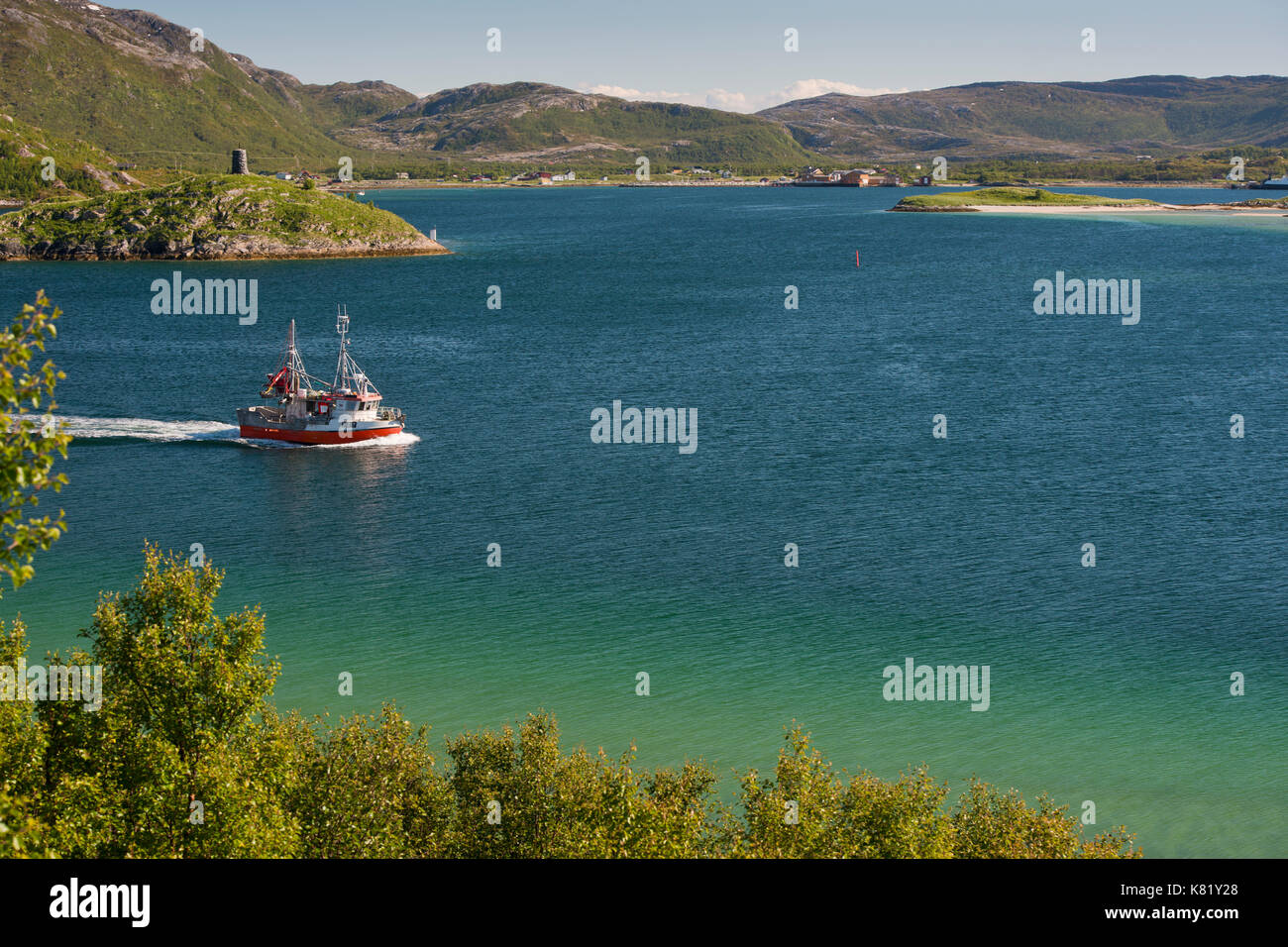 Bateau de pêche, île de Sommarøy, province de Troms, Norvège du Nord Banque D'Images