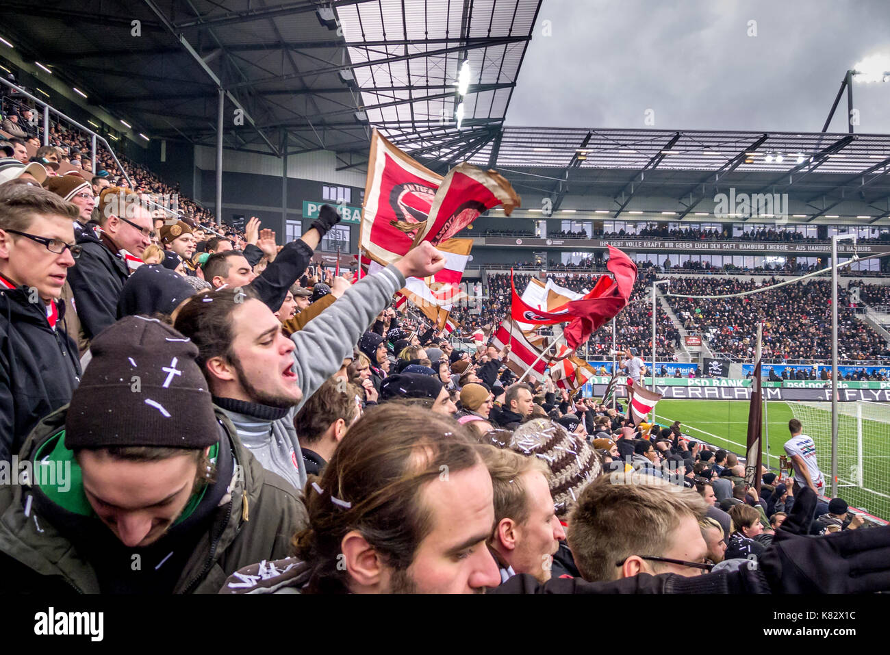 L'intérieur du terrain du millerntor, club de football de St Pauli à Hambourg, Allemagne Banque D'Images