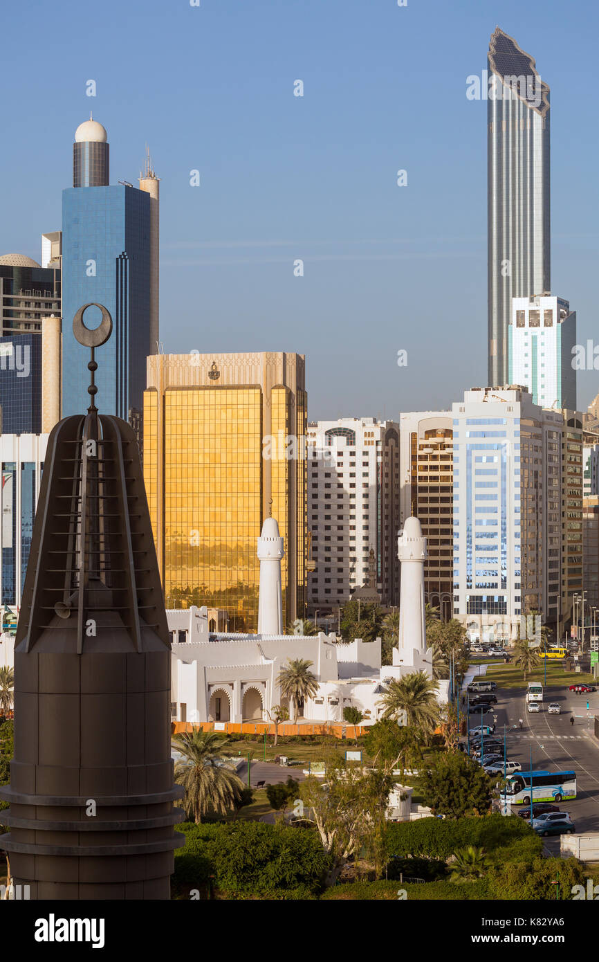 Ville moderne, Abu Dhabi, Émirats arabes unis, ÉMIRATS ARABES UNIS Banque D'Images