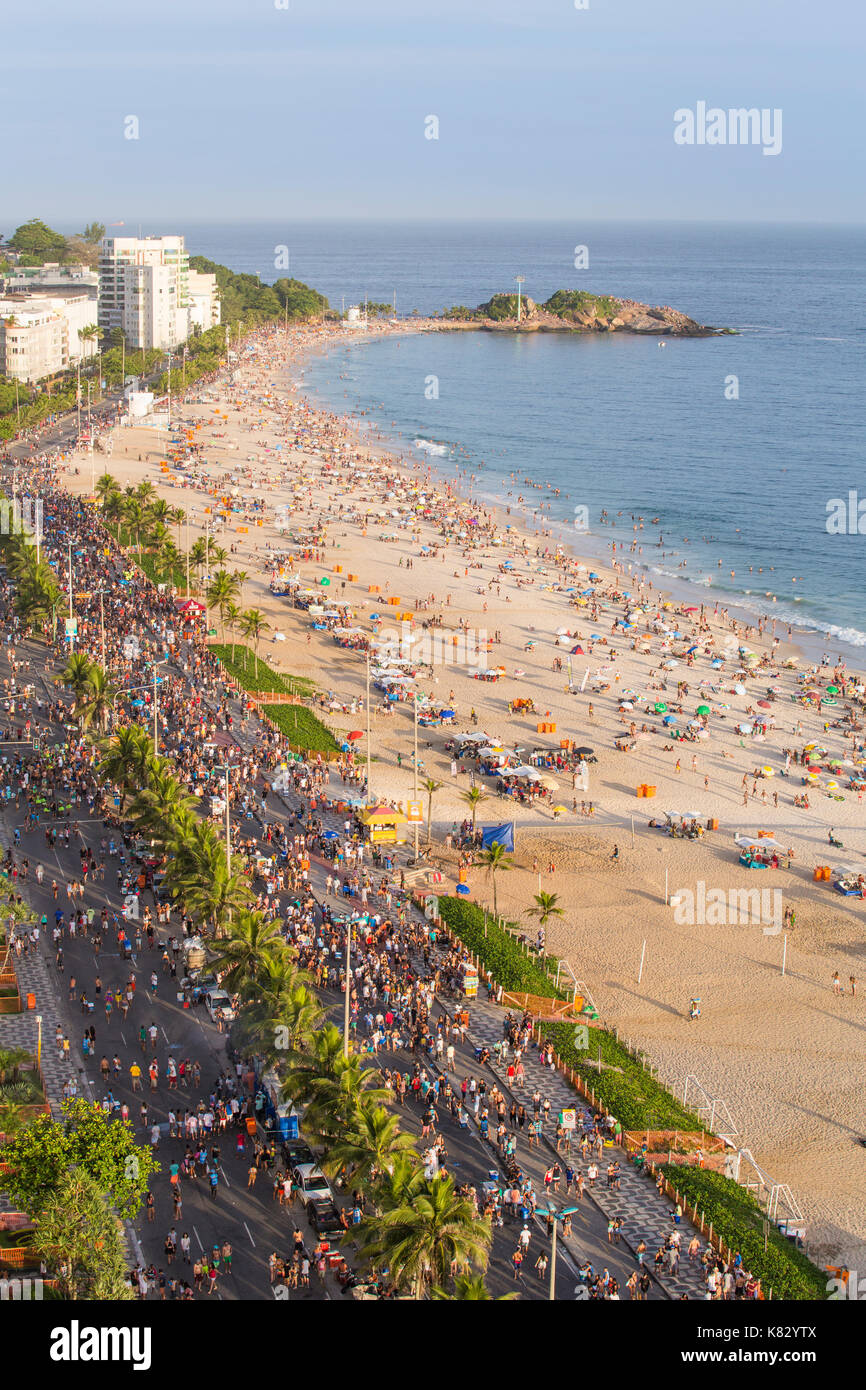 La plage d'Ipanema, carnaval de rue, Rio de Janeiro, Brésil, Amérique du Sud Banque D'Images