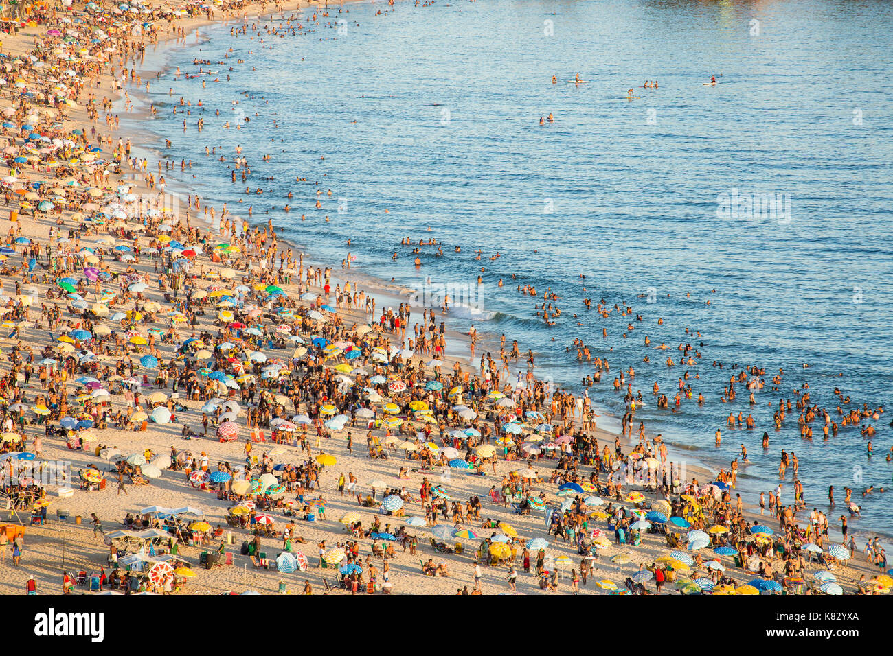 La plage d'Ipanema, Rio de Janeiro, Brésil, Amérique du Sud Banque D'Images