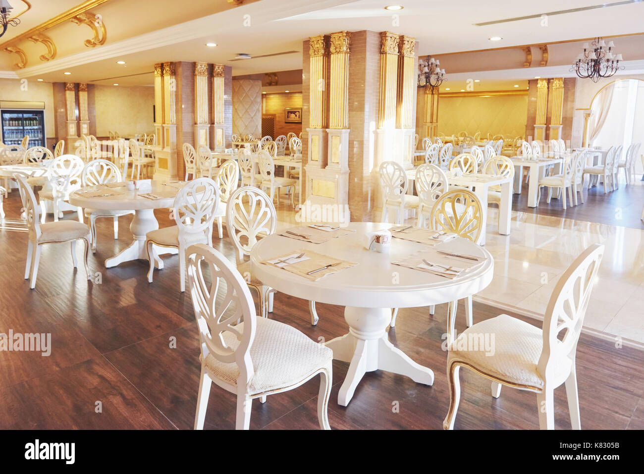 Neuf et propre restaurant de luxe dans un style européen. amara dolce vita luxury hotel. resort. tekirova-kemer Banque D'Images