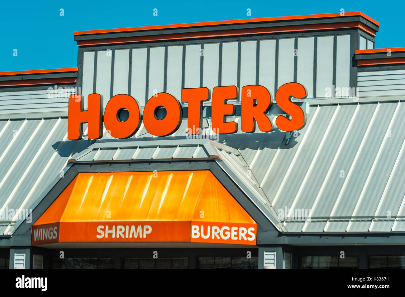 Madison, WI - 13 septembre 2017 : restaurant Hooters signe. Banque D'Images