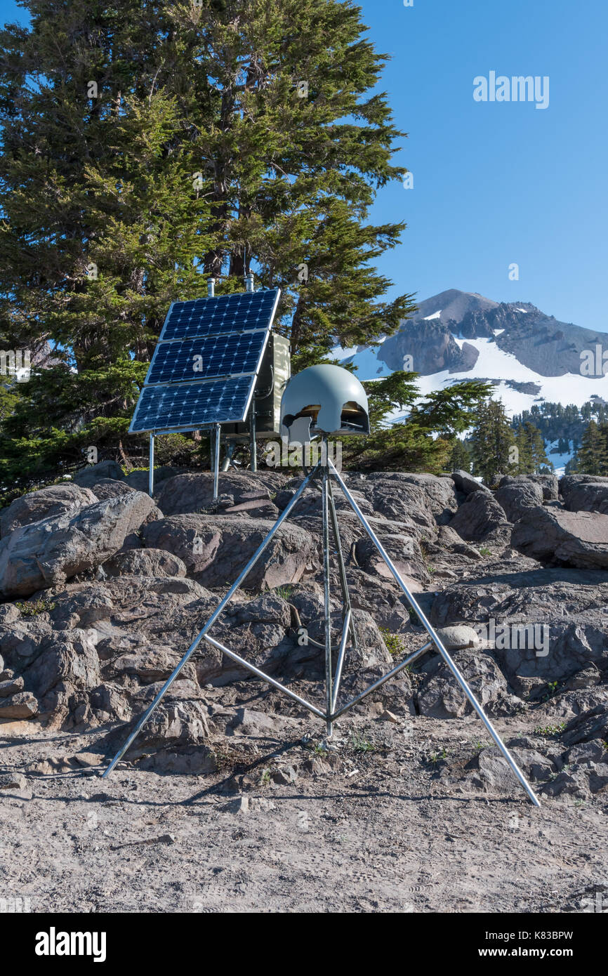 La station de collecte de données dans lassen avec dommages après un long hiver Banque D'Images