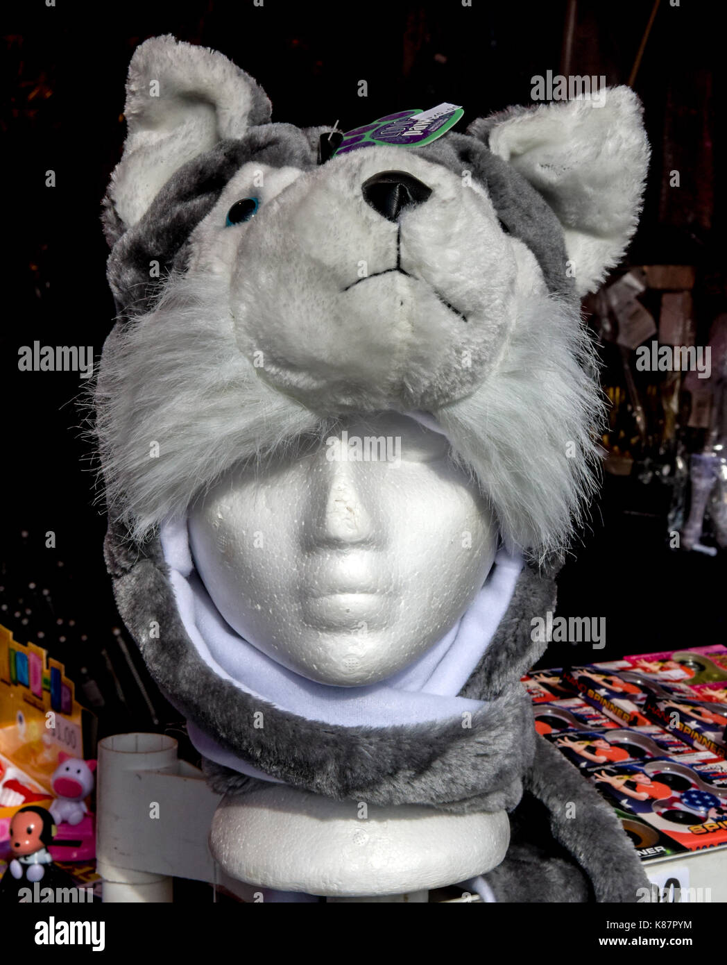 Masque de loup à la vente à la foire de l'état de l'Alaska dans la région de Palmer, de l'Alaska 2017 Septembre. Banque D'Images