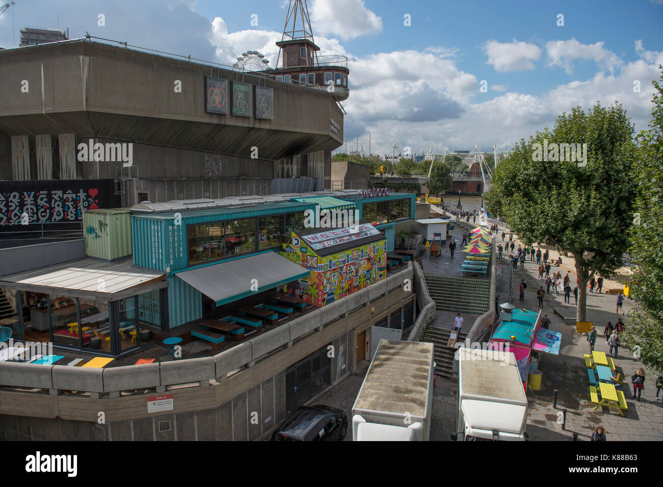 BFI Southbank vu de Waterloo Bridge, London, UK Banque D'Images