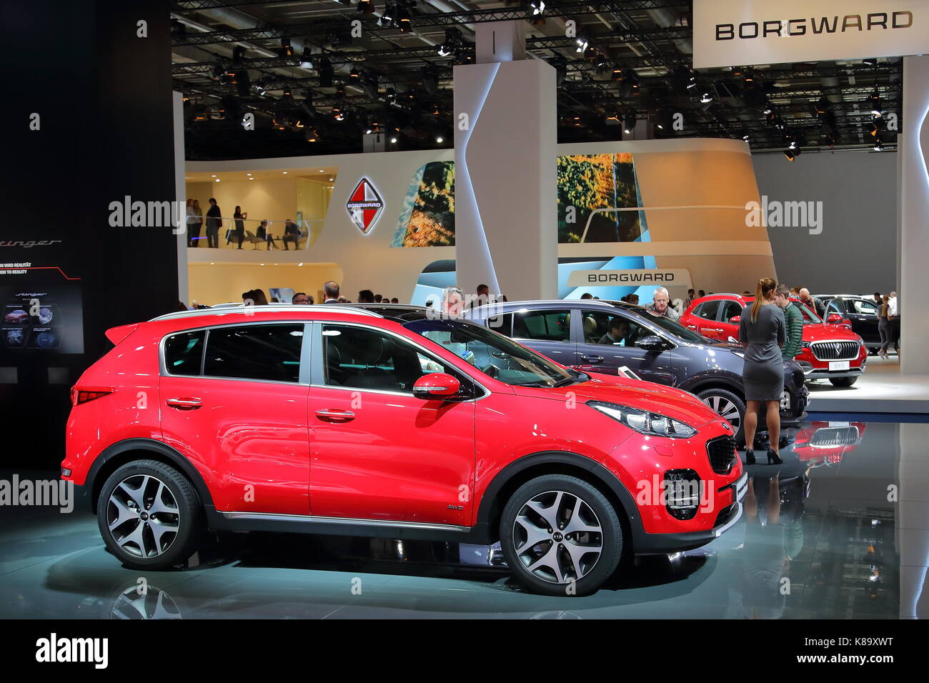 Les constructeurs du monde entier présentent leurs nouveaux modèles et concept-cars à l'occasion du salon de l'automobile voiture d'IAA de Francfort, Allemagne Banque D'Images